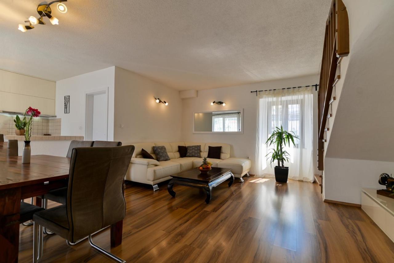 Apartman Ciciliani Trogir Bagian luar foto