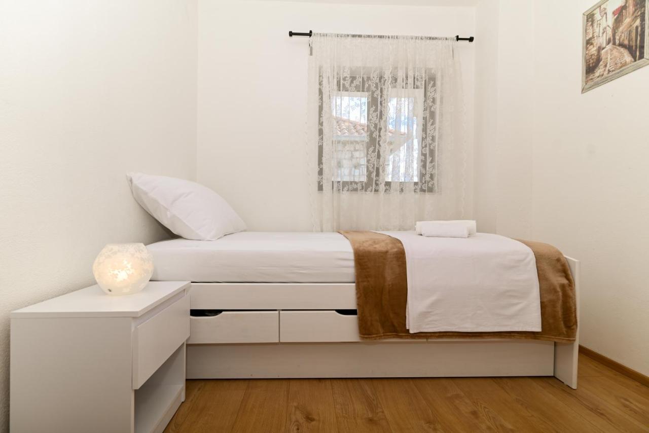 Apartman Ciciliani Trogir Bagian luar foto