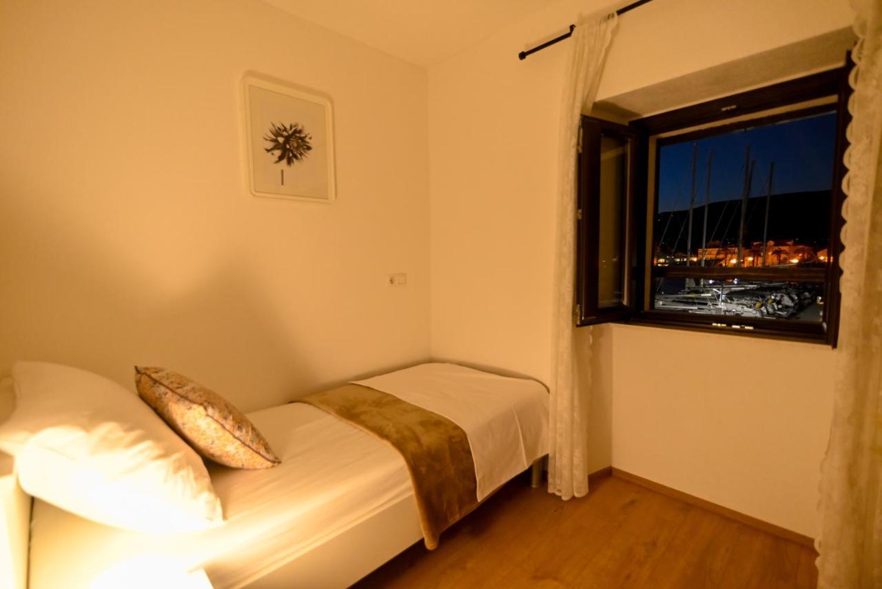 Apartman Ciciliani Trogir Bagian luar foto